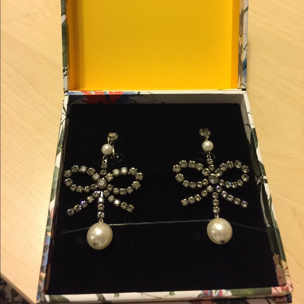 ERDEM X H&M clip earrings.